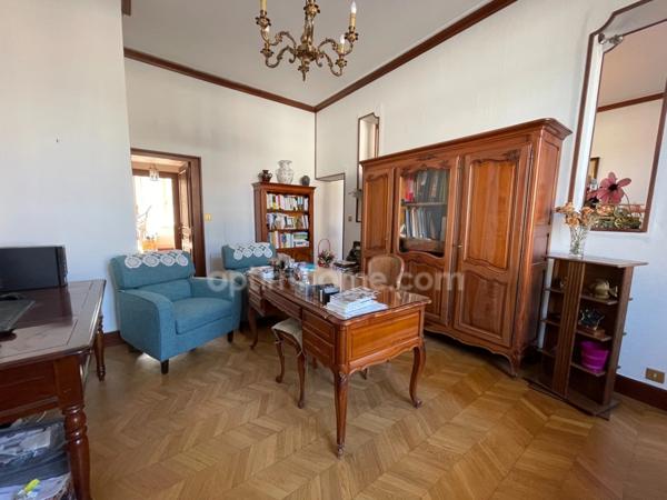 Appartement à vendre 5 pièces SAINT YRIEIX LA PERCHE (87)