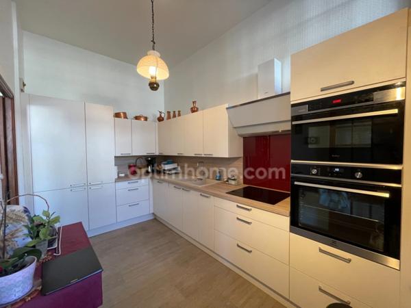 Appartement à vendre 5 pièces SAINT YRIEIX LA PERCHE (87)