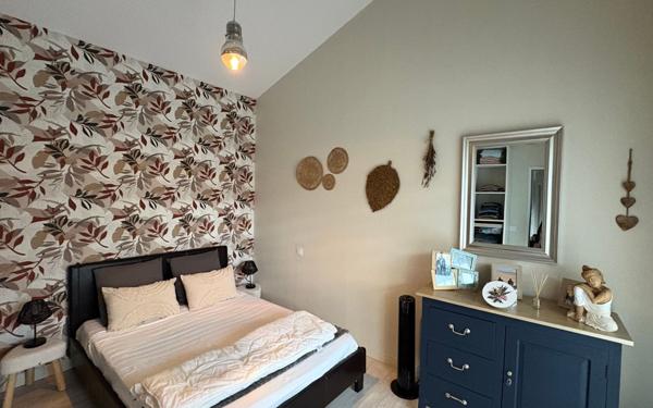 Maison à vendre    5 pièces •  Azur