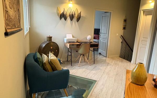 Maison à vendre    5 pièces •  Azur