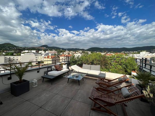 Appartement 5 pièce(s) 3 chambre(s) 125 m²