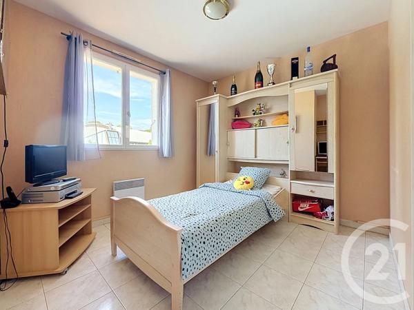 Maison à vendre  6 pièces - 124 m 2   MOUGINS  - 06