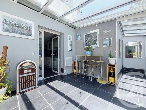 Maison à vendre  6 pièces - 124 m 2   MOUGINS  - 06