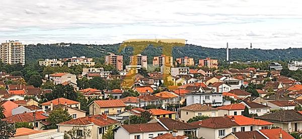 Toulouse (31100) Appartement T3 lumineux avec cave, annexe et place de parking