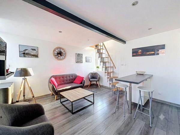 A LOUER - Appartement meublé Triplex sur La Rochelle