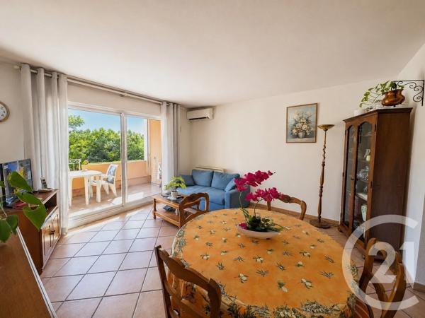 Appartement T2 à vendre  2 pièces - 45,40 m 2   COGOLIN  - 83