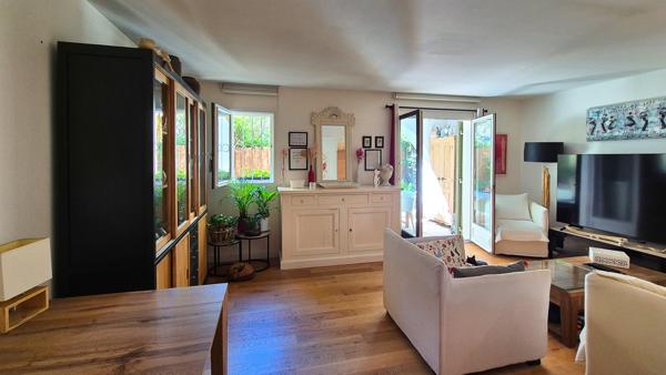 Grimaud (83310) Bel appartement T3 avec garage