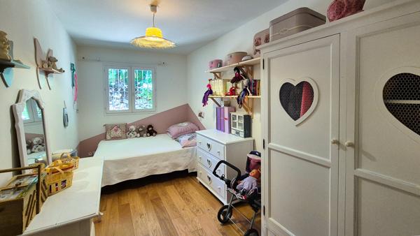 Grimaud (83310) Bel appartement T3 avec garage