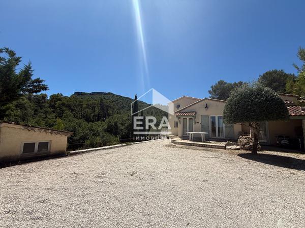 A VENDRE 83470 SAINT MAXIMIN  MAISON  TYPE 5 DE 147 M² SUR 2300 M² DE JARDIN PISCINE DOUBLE GARAGE ET STUDIO INDEPENDANT