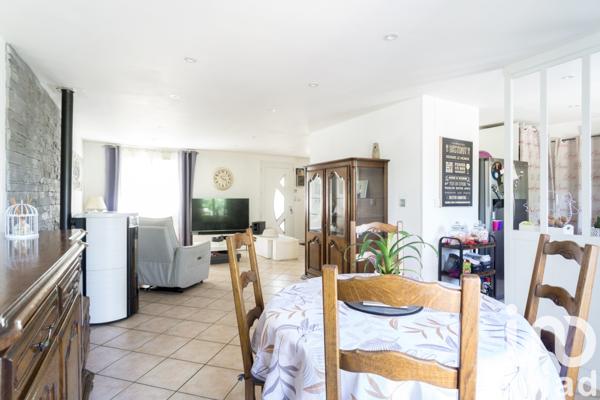 House for sale 4 rooms 79 m² Dammartin-en-Goële