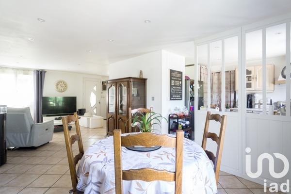 House for sale 4 rooms 79 m² Dammartin-en-Goële