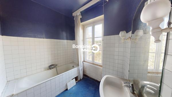 Vente maison à Landerneau, 13 pièces 208m²