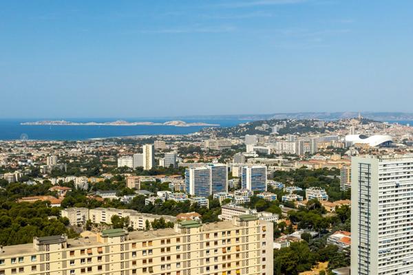 ***VISITE VIRTUELLE DISPONIBLE...SUPER ROUVIÈRE...MARSEILLE 9ᵉ...5 PIÈCES DE 118,56 M²...VUE MER PANORAMIQUE...GARAGE ET CAVE***