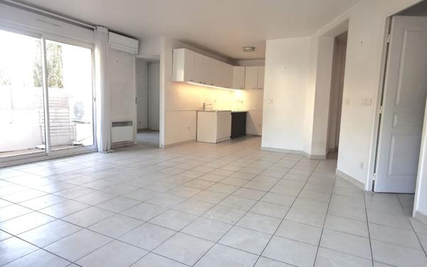 Appartement à vendre    3 pièces • 64,41 m2 Saint-Cyr-sur-Mer