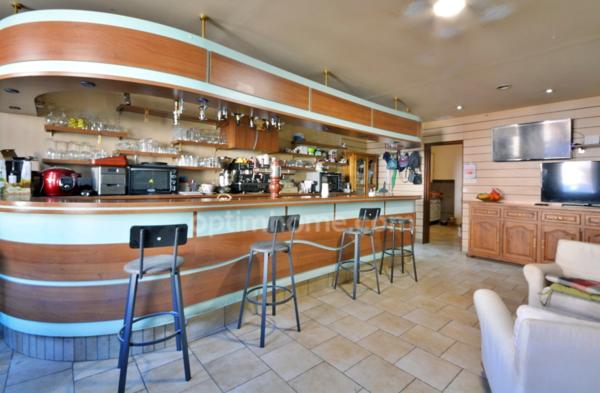 Maison Atypique de 250m2, 5 chambres, jardin et dépendance en plein Cœur d'Ivry-la-Bataille !