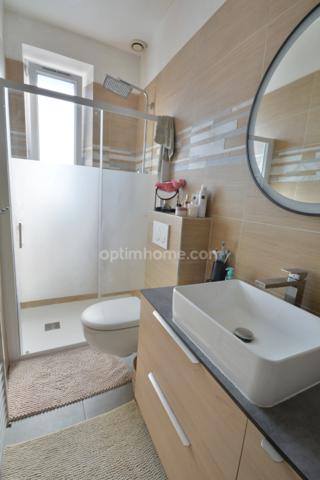 Maison Atypique de 250m2, 5 chambres, jardin et dépendance en plein Cœur d'Ivry-la-Bataille !