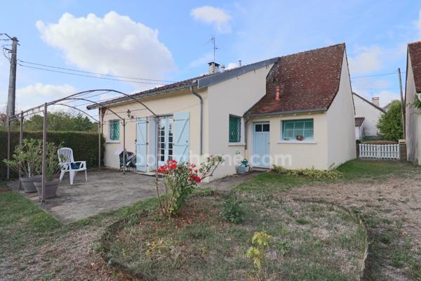 Maison de charme 114 m² - 5 pièces - 3 Chambres + Maison 60 m² - 3 pièces - 2 Chambres + Garage + Grange + Dépendances sur 1200 m² de Terrain - 87190 MAGNAC LAVAL