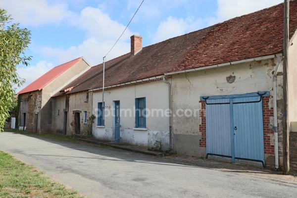 Maison de charme 114 m² - 5 pièces - 3 Chambres + Maison 60 m² - 3 pièces - 2 Chambres + Garage + Grange + Dépendances sur 1200 m² de Terrain - 87190 MAGNAC LAVAL