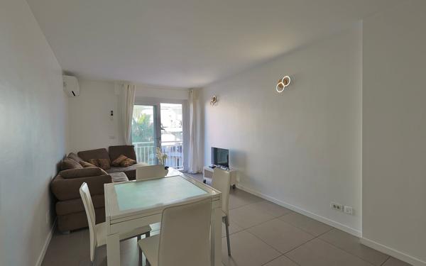 Appartement à vendre    3 pièces • 60 m2 Cannes