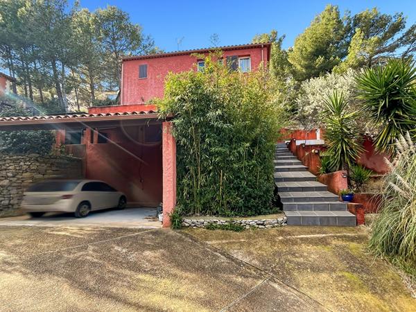 Maison Beaucaire avec studio et jardin