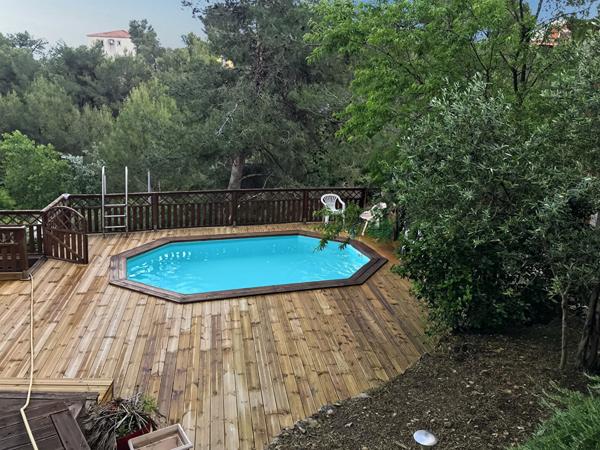 Maison Beaucaire avec studio et jardin