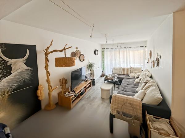 Maison Beaucaire avec studio et jardin