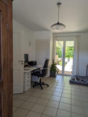 Maison Valensole 7 pièce(s) 198.8 m2 avec prestations haut de gamme à Valensole (04)