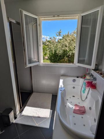 Maison Valensole 7 pièce(s) 198.8 m2 avec prestations haut de gamme à Valensole (04)