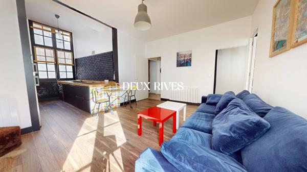 Hyper centre , T3 rénové 2 chambres au charme fou