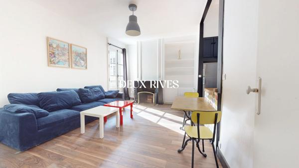 Hyper centre , T3 rénové 2 chambres au charme fou
