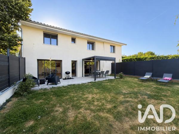Maison à vendre 4 pièces 120 m² Montanay