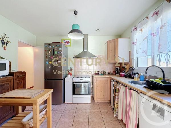 Maison à vendre  8 pièces - 176 m 2   LAVERUNE  - 34
