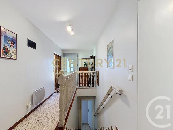 Maison à vendre  8 pièces - 176 m 2   LAVERUNE  - 34