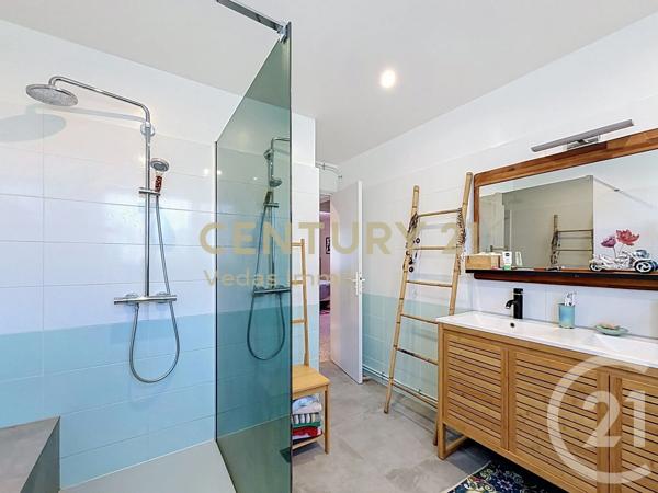 Maison à vendre  8 pièces - 176 m 2   LAVERUNE  - 34