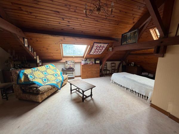 Maison traditionnelle sur sous-sol idéalement située