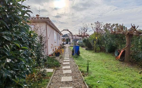 Maison à vendre    5 pièces •  Montech