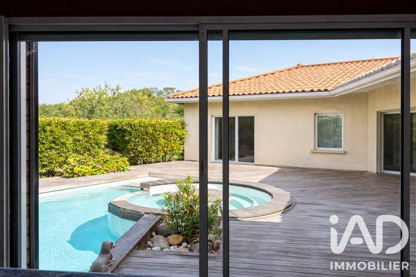 Maison à vendre 7 pièces 330,65 m² Limonest