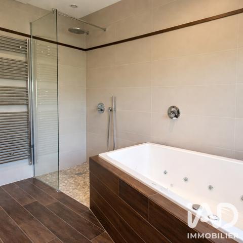 Maison à vendre 7 pièces 330,65 m² Limonest