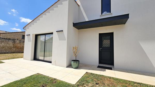 BELLE MAISON CONTEMPORAINE QUARTIER SOUCHE
