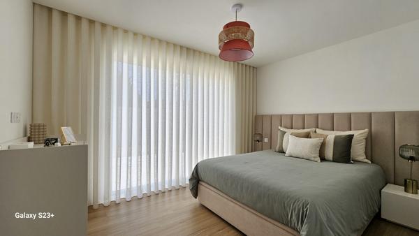 BELLE MAISON CONTEMPORAINE QUARTIER SOUCHE