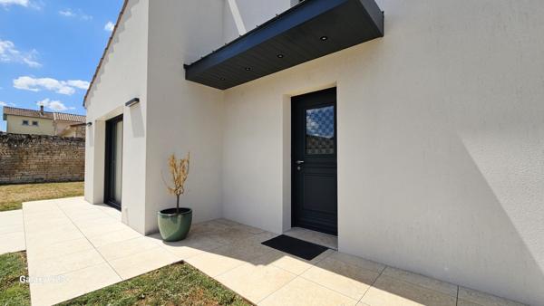 BELLE MAISON CONTEMPORAINE QUARTIER SOUCHE