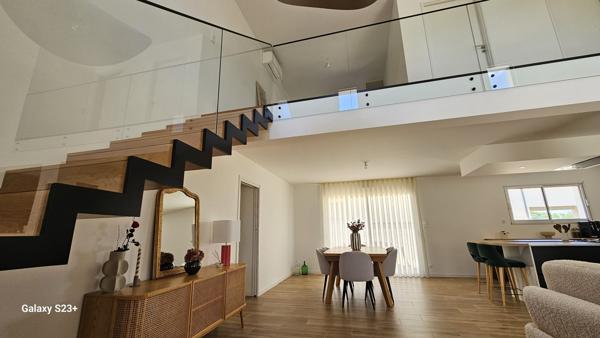 BELLE MAISON CONTEMPORAINE QUARTIER SOUCHE