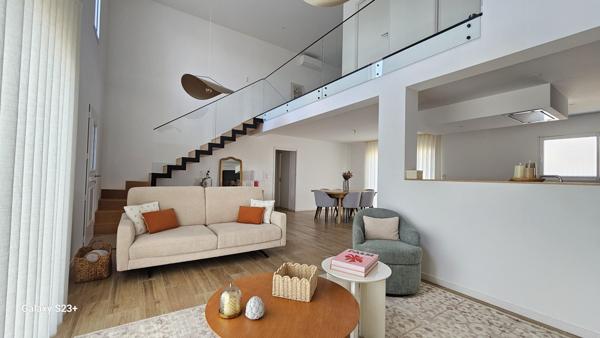 BELLE MAISON CONTEMPORAINE QUARTIER SOUCHE