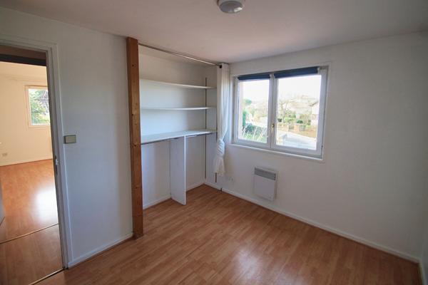 Maison  à louer 5 pièce(s) 136M² avec jardin d'environ 900m²