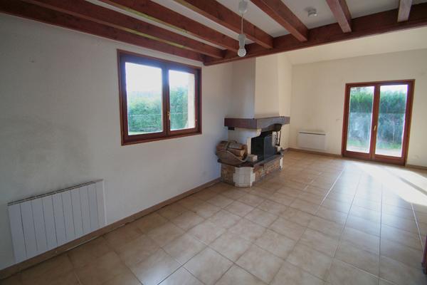 Maison  à louer 5 pièce(s) 136M² avec jardin d'environ 900m²