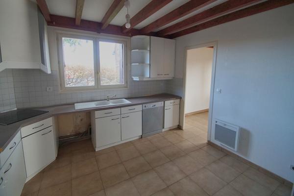 Maison  à louer 5 pièce(s) 136M² avec jardin d'environ 900m²