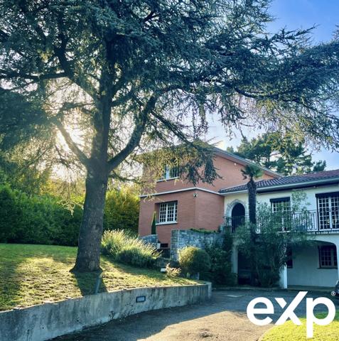 Villa familiale avec piscine et prestations haut de gamme – Ramonville