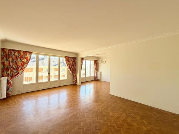Appartement à CHOLET, 49300 - 5 pièces 115m²