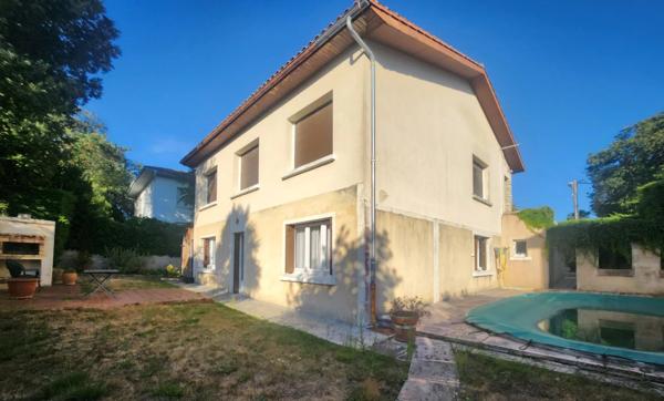 Pavillon /2 logements, à proximité immédiate de la plage