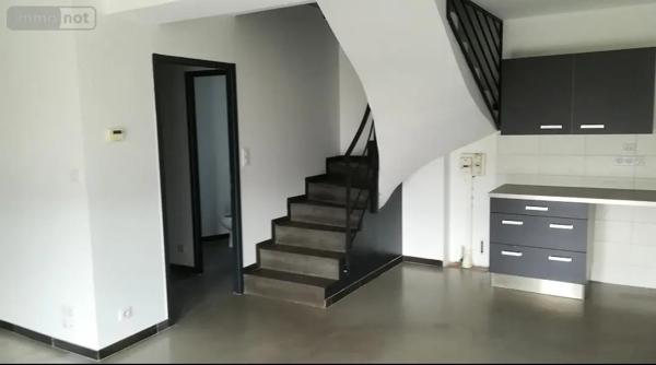 Location - Maison Souzy 69610 4 pièces 100 m 2
